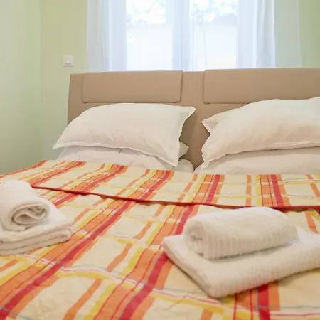 By The Sea Turanj, Biograd - 23164 * スベティ・フィリップ・イ・ヤコブ