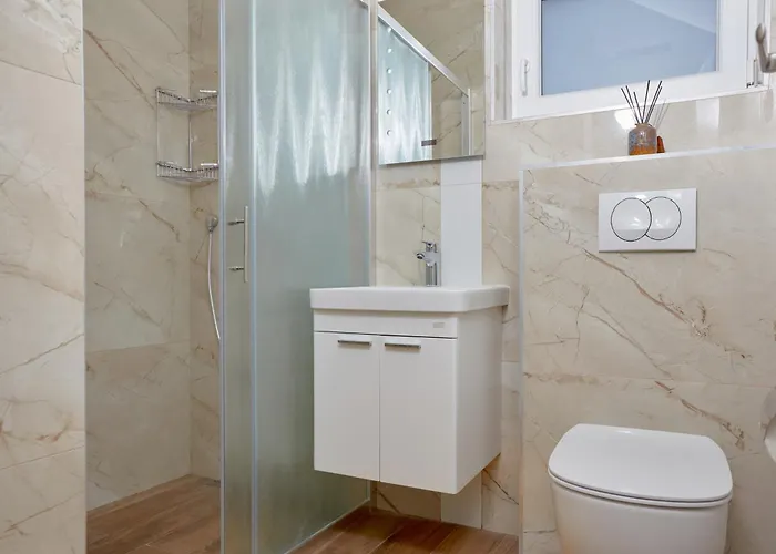 By The Sea Turanj, Biograd - 23164 アパート *